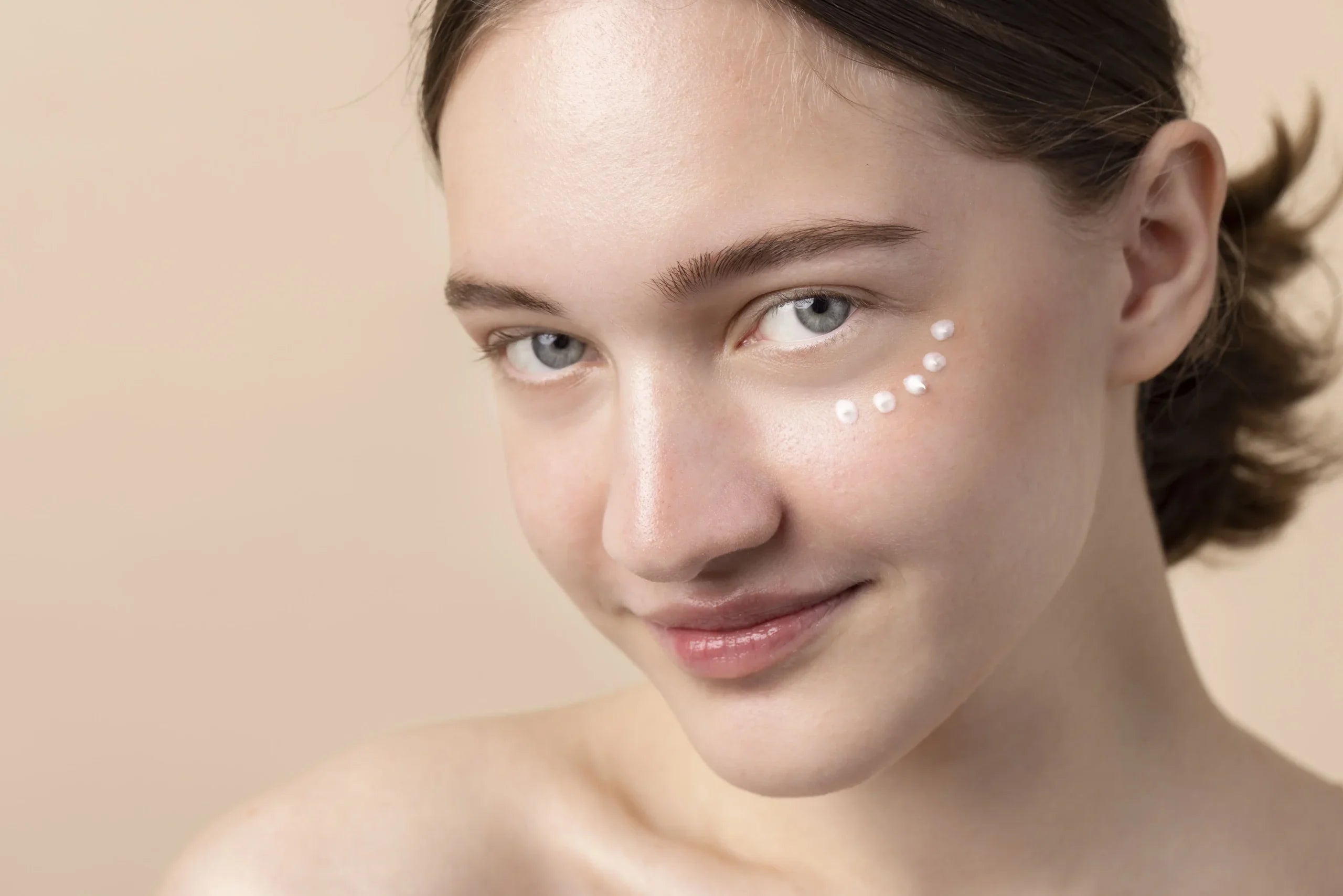 You NEED an Eye Treatment in Your Skin Care Routine – Here’s Why